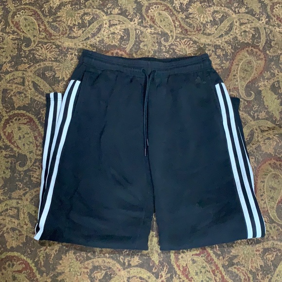 adidas Pants - Women’s size medium black Adidas sweatpants